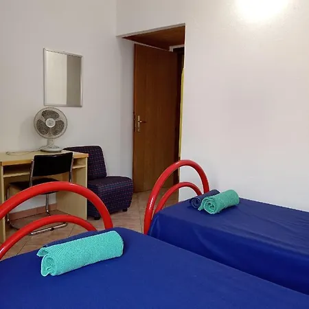 Bue Marino Iun R2880 Apartman